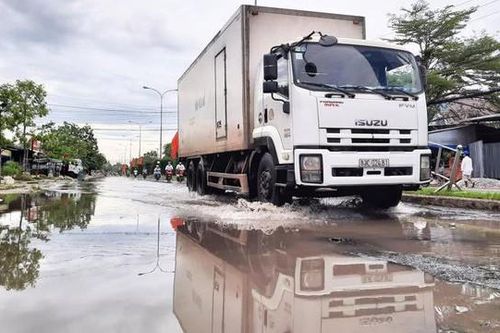 Nhiều tuyến đường phía Nam không được cải tạo, nâng cấp do thiếu vốn