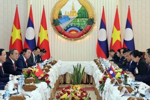 Việt Nam sẵn sàng ủng hộ Lào đảm nhận thành công các trọng trách quốc tế