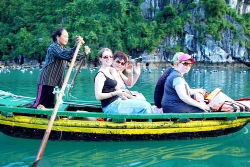Du lịch Việt Nam kiểm soát chặt du lịch giá rẻ