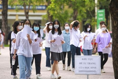 Thí sinh nào được miễn thi môn Ngoại ngữ trong kỳ thi tốt nghiệp THPT 2023?