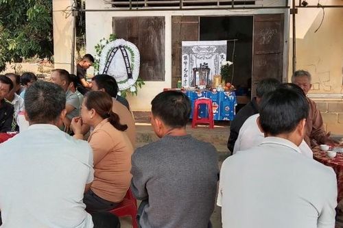 Gia Lai: Rủ nhau đi tắm ao, 2 em nhỏ chết đuối thương tâm