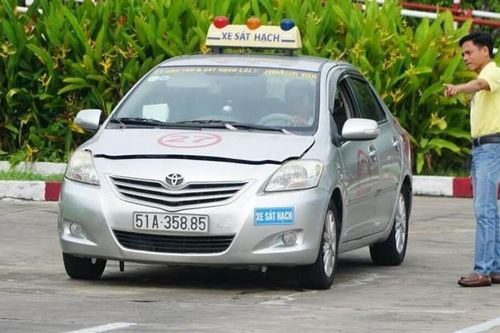 Phó Thủ tướng Trần Lưu Quang chỉ đạo kiểm tra việc đào tạo, sát hạch cấp Giấy phép lái xe