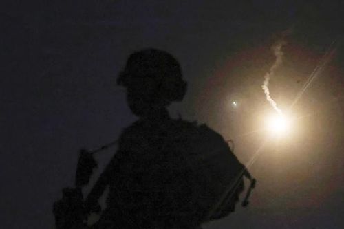 Căng thẳng leo thang, Israel dùng chiến đấu cơ tấn công tổ hợp quân sự Syria
