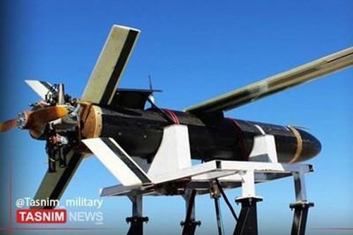 Iran tiết lộ máy bay không người lái tự sát mới