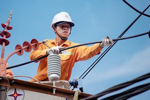 EVNCPC đạt xếp hạng tín nhiệm 'triển vọng tích cực'