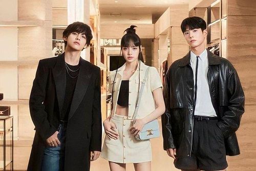 Khung hình ấn tượng của Lisa - V - Park Bo Gum