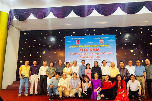 Tọa đàm văn học thiếu nhi tại Phú Yên!