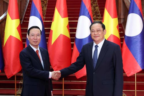 Việt Nam - Lào phấn đấu đạt mục tiêu tăng trưởng thương mại 10 - 15% năm 2023