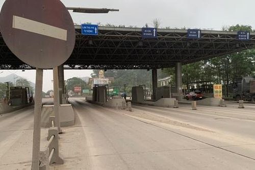 Trạm thu phí bỏ hoang 'cài bẫy' người dân: 6 năm chưa tháo dỡ vì vướng nhiều thủ tục