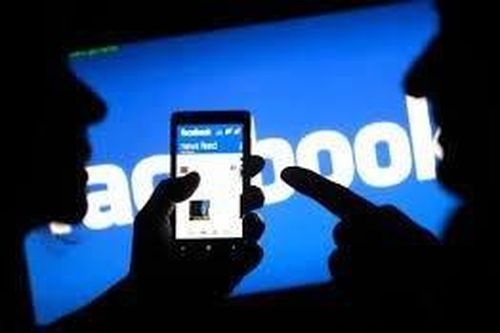 Hầu tòa vì 'bôi nhọ' người khác trên Facebook