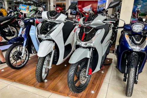 Honda Vario và SH 350i giảm giá sâu, Yamaha FreeGo chênh 2 triệu đồng