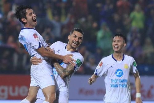 Hồng Duy ghi bàn, cắt đứt mạch 5 trận hòa liên tiếp của SLNA