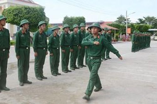Phát huy vai trò của tiểu đội trưởng trong huấn luyện