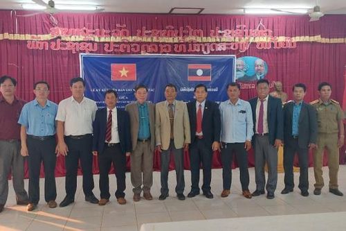 Đoàn công tác tỉnh Quảng Nam thăm, làm việc với các địa phương tỉnh Sê Kông, nước bạn Lào nhân dịp tết cổ truyền Bunpimay