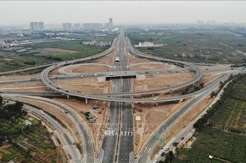 Sử dụng cát hồ Dầu Tiếng xây dựng đường Vành đai 3