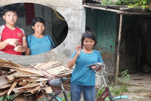 Hai mẹ con đi ăn xin, sống dựa vào nhau trong căn nhà dột nát