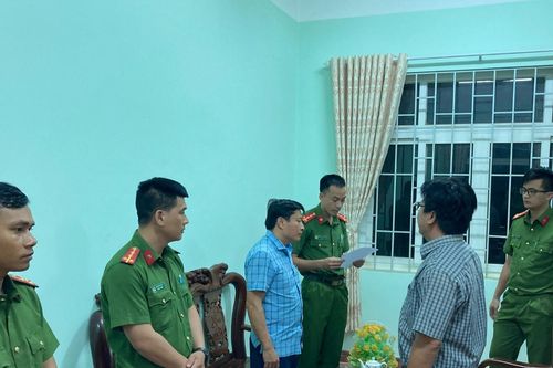Nguyên nhân khiến hiệu trưởng Trường THPT ở Đắk Nông bị bắt khẩn cấp
