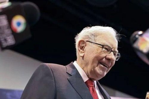 Tỷ phú Warren Buffet bơm tiền vào loạt doanh nghiệp Nhật Bản
