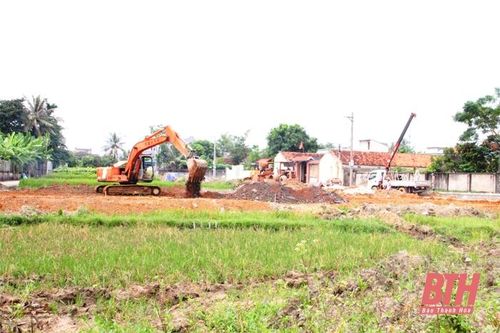 Tập trung tháo gỡ 'điểm nghẽn', đẩy nhanh tiến độ giải phóng mặt bằng các dự án
