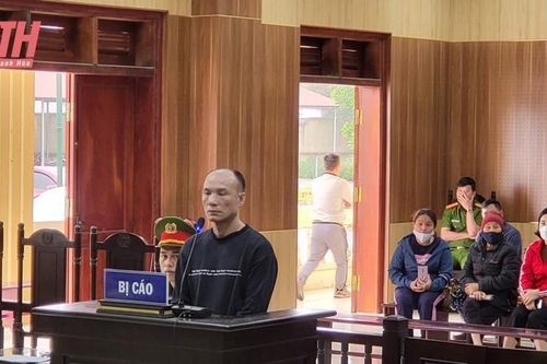 Lĩnh án tù vì chém vợ cũ trọng thương