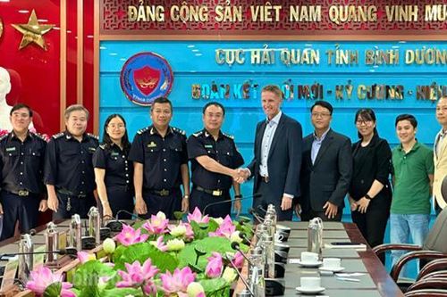 Doanh nghiệp tỷ đô ký kết thỏa thuận về cơ chế thông tin với Hải quan Bình Dương