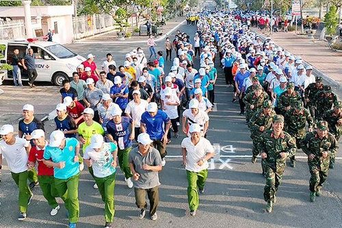 Huyện cù lao Phú Tân phát triển mạnh thể thao quần chúng