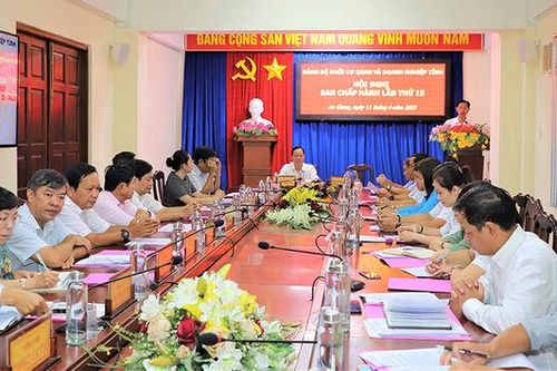 Đảng bộ Khối Cơ quan và Doanh nghiệp tỉnh An Giang quyết tâm thực hiện thắng lợi nhiệm vụ chính trị năm 2023