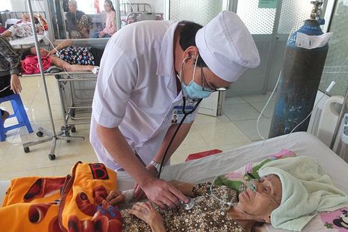 Nâng cao chất lượng hoạt động của mạng lưới y tế cơ sở