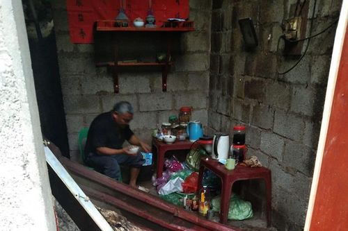 Văn Lãng: Đá lở lăn xuống khu vực nhà dân