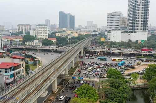 Hà Nội gỡ vướng cho các dự án cao tốc, bất động sản