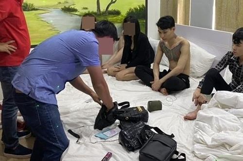 Có con nhỏ và dưới 16 tuổi vẫn tham gia 'tiệc ma túy' trong khách sạn