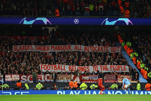 CĐV Bayern công kích giới chủ MU và Man City