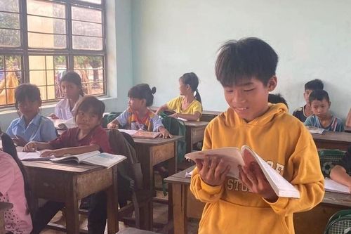 Nam sinh lớp 4 cứu hai học sinh lớp 12 bị đuối nước