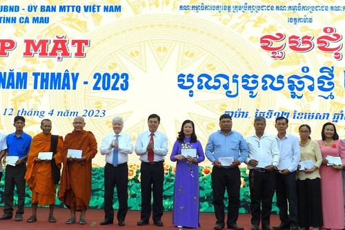 Chủ tịch Ủy ban Trung ương MTTQ Việt Nam dự họp mặt Tết Chôl Chnăm Thmây tại Cà Mau
