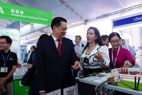 Khai mạc Hội chợ Triển lãm Quốc tế Công nghệ ngành tôm Việt Nam