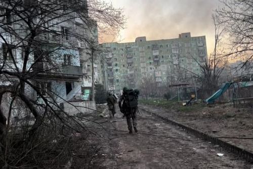 Tình hình Ukraine: Nga kiểm soát các tòa nhà hành chính ở Bakhmut, sử dụng bom chân không ở Kherson?