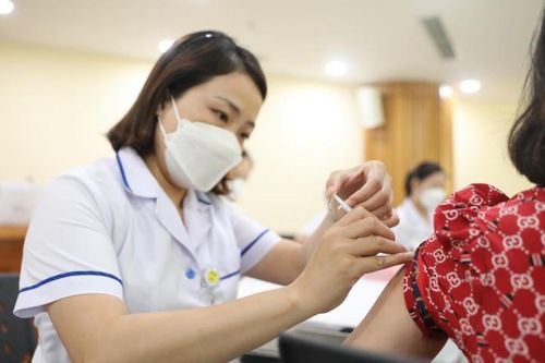 Cảnh báo số ca COVID-19 tăng trở lại