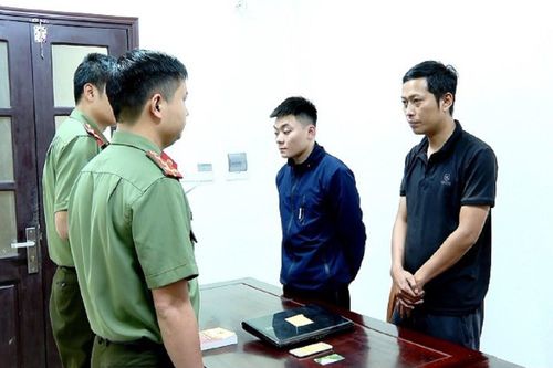 Khởi tố 2 đối tượng tổ chức đánh bạc qua mạng với số tiền hàng chục tỷ đồng