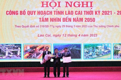 Xây dựng, phát triển tỉnh Lào Cai thành một cực tăng trưởng