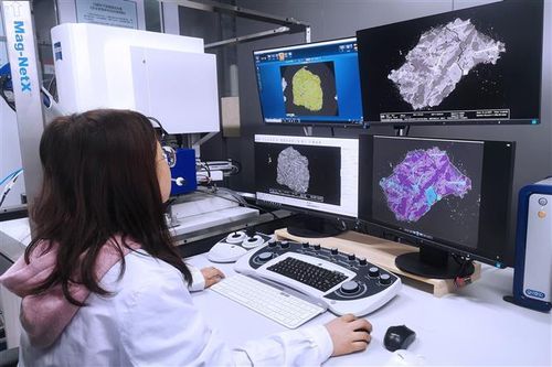 Trung Quốc lên kế hoạch dùng đất Mặt Trăng làm gạch xây dựng căn cứ