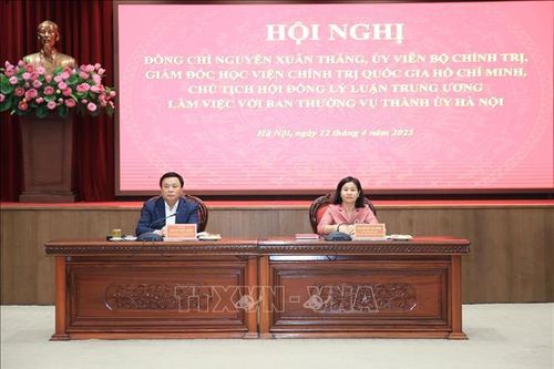 Xác định trọng tâm, đổi mới công tác đào tạo, bồi dưỡng cán bộ