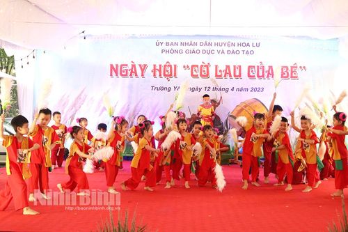 Hoa Lư tổ chức ngày hội 'Cờ lau của bé'