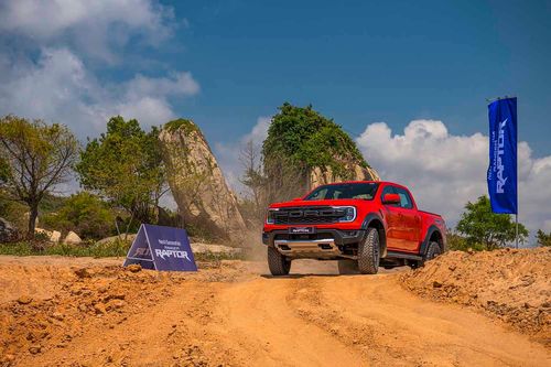 Hệ truyền động Ford Ranger Raptor thế hệ mới hoạt động thế nào?