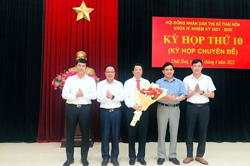 Nghệ An: Đồng chí Chu Anh Tuấn làm Chủ tịch UBND thị xã Thái Hòa