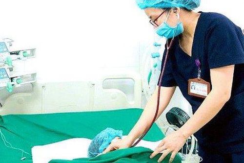 Cứu sống nữ sinh hôn mê sâu vì căn bệnh tưởng chỉ có ở người già