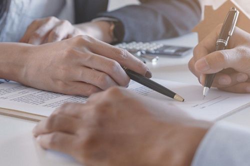 Nên làm gì để tránh 'sập bẫy' bảo hiểm?