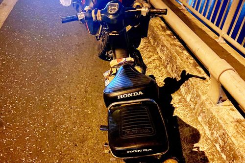 Tìm người để lại xe máy, thư tuyệt mệnh trên cầu Rạch Miễu