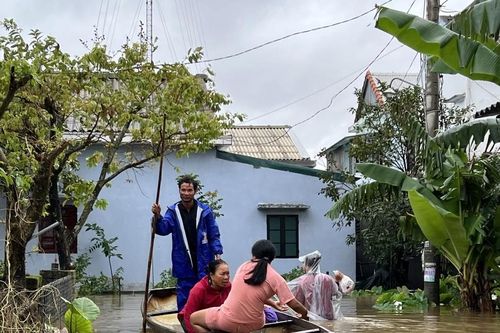 Mỏi mòn chờ hỗ trợ mưa lũ