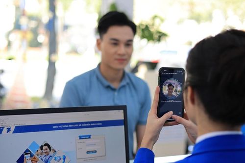 VinaPhone tăng cường hỗ trợ người dùng chuẩn hóa thông tin để tránh bị khóa 2 chiều vào ngày 15-4