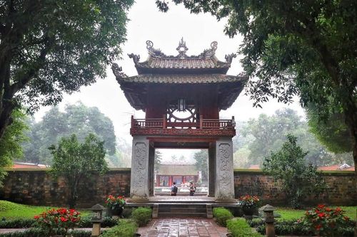 Cận cảnh Khuê Văn Các ở Văn Miếu - Quốc Tử Giám xuống cấp nghiêm trọng